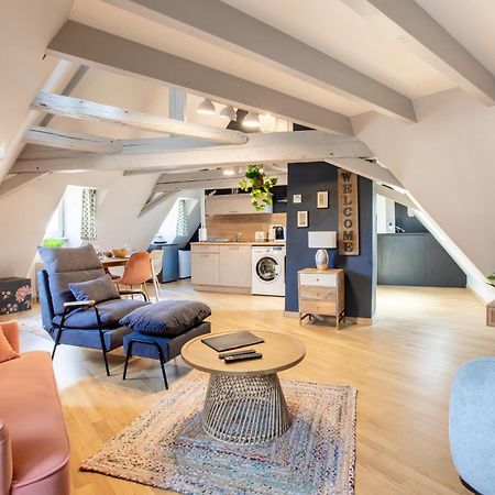 Duplex Atypique Au Coeur De Mulhouse Apartment Exterior foto