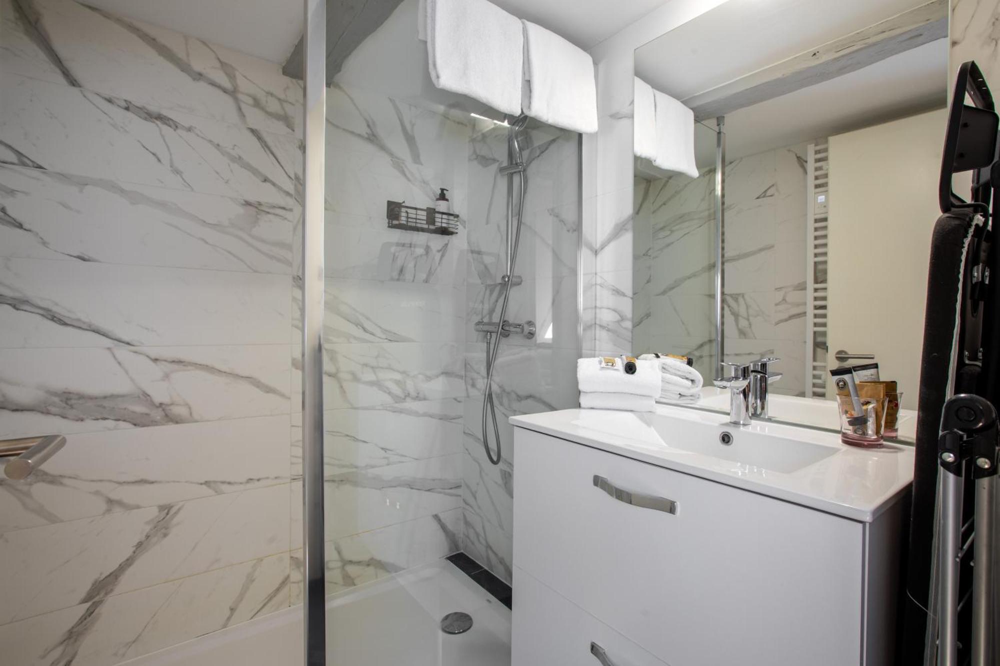 Duplex Atypique Au Coeur De Mulhouse Apartment Exterior foto
