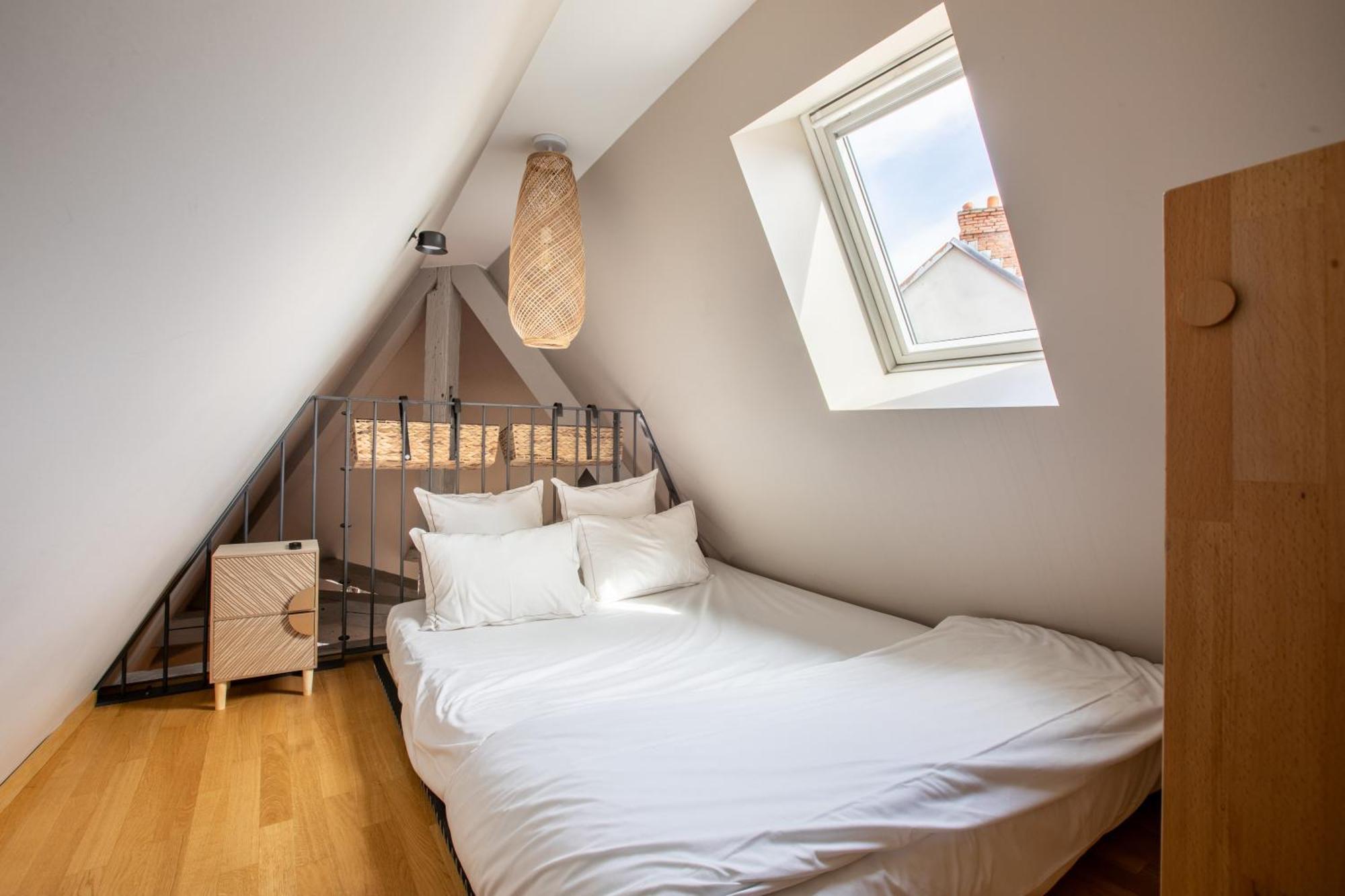 Duplex Atypique Au Coeur De Mulhouse Apartment Exterior foto