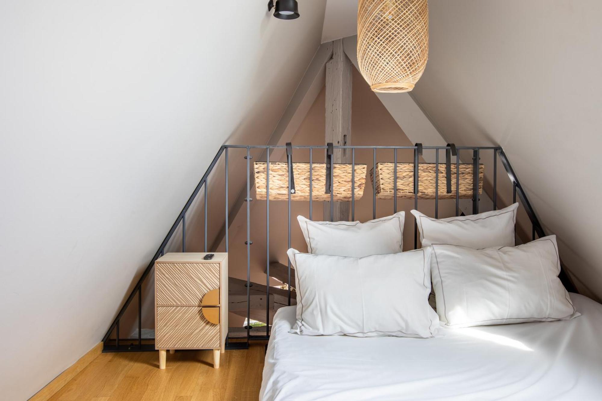 Duplex Atypique Au Coeur De Mulhouse Apartment Exterior foto