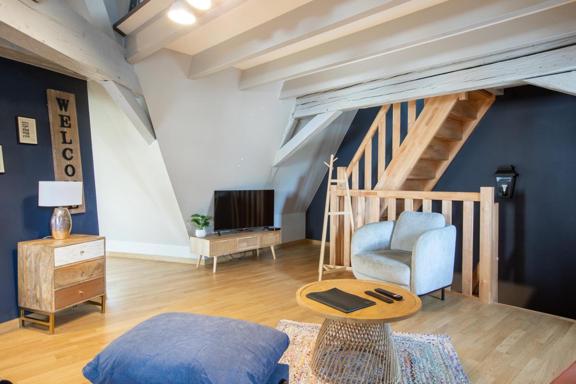 Duplex Atypique Au Coeur De Mulhouse Apartment Exterior foto